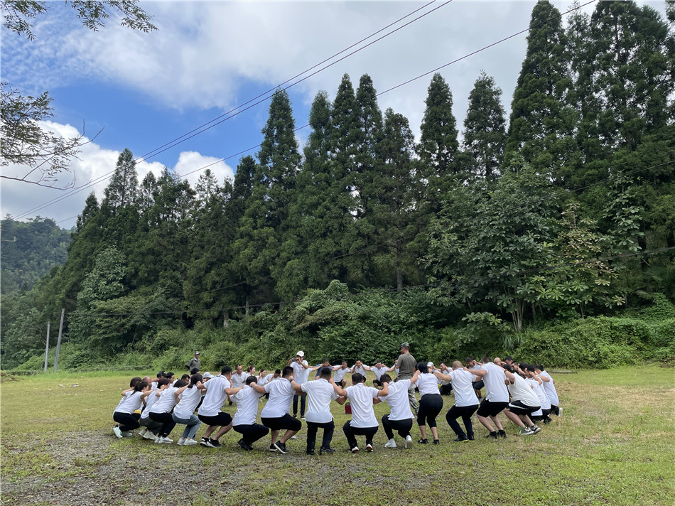 井冈山拓展培训