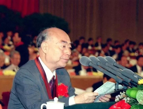 b09.jpg