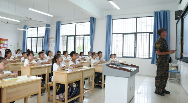 03.jpg